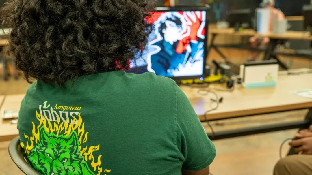 Forest Park Middle School Hosts Exciting Interactive Gaming Expo