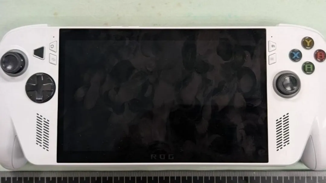 First Glimpse of Microsoft and ASUS Xbox Handheld