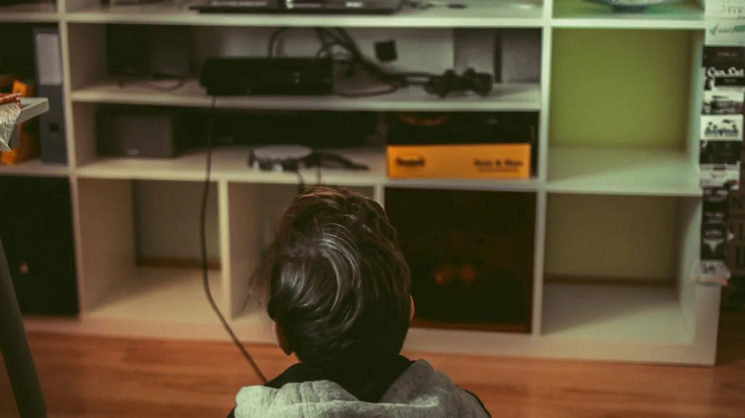 Examining Online Gaming as a Social Environment for Modern Children