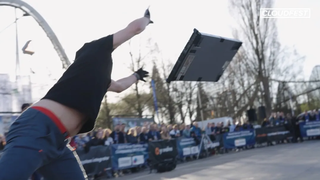 Could Server Tossing Be the Next Exciting Sport?