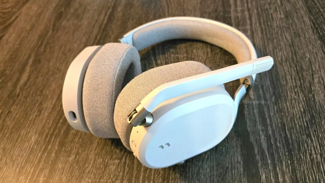Fractal Scape Headset Exceeds Audio Expectations